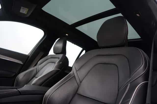 Volvo XC90 (2024) thumbnail 17