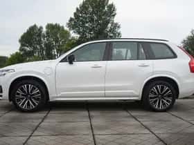 Volvo XC90 (2024) thumbnail 3