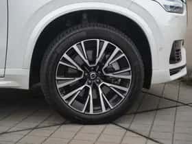 Volvo XC90 (2024) thumbnail 7