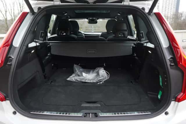 Volvo XC90 (2024) thumbnail 10