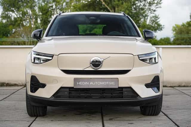 Volvo EX40 (2025) thumbnail 2