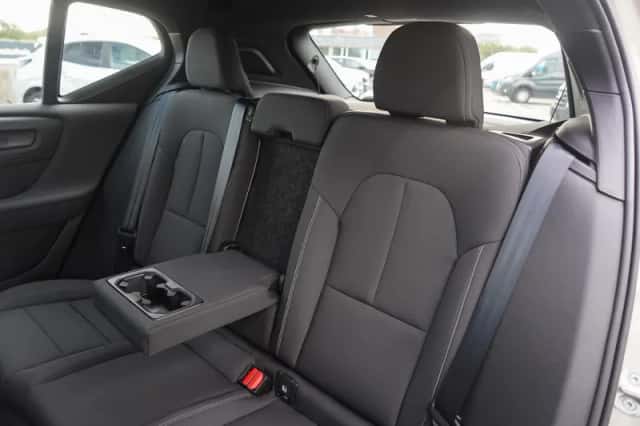 Volvo EX40 (2025) thumbnail 14