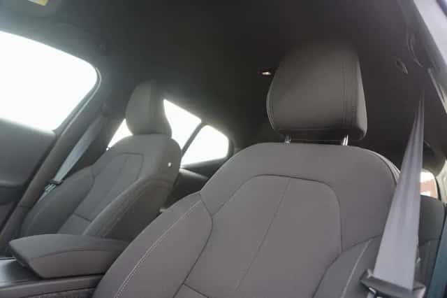 Volvo EX40 (2025) thumbnail 16