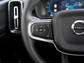 Volvo EX40 (2025) thumbnail 18