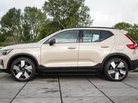 Volvo EX40 (2025) thumbnail 3