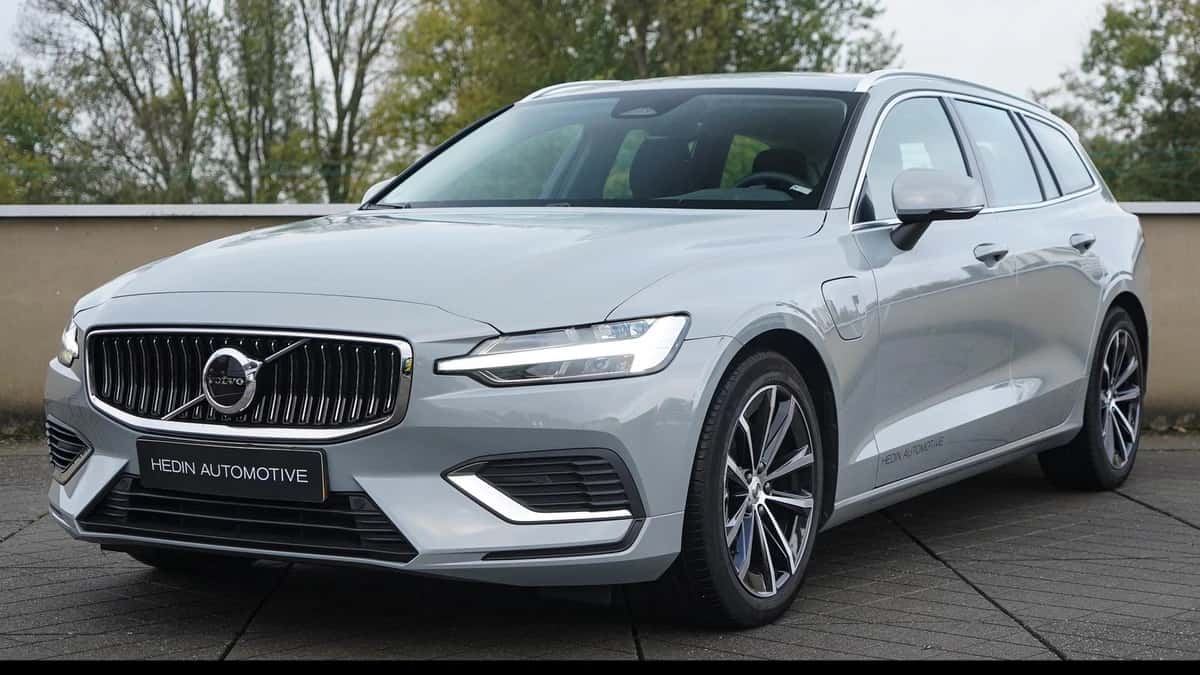 Volvo V60 (2024) — foto 1