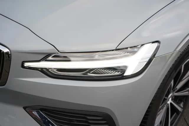 Volvo V60 (2024) thumbnail 4