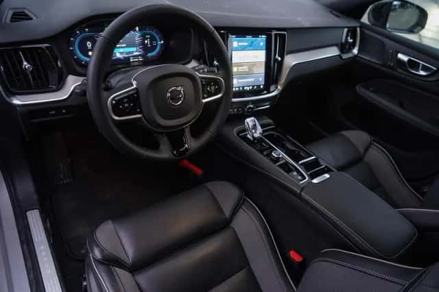 Volvo V60 (2025) thumbnail 12