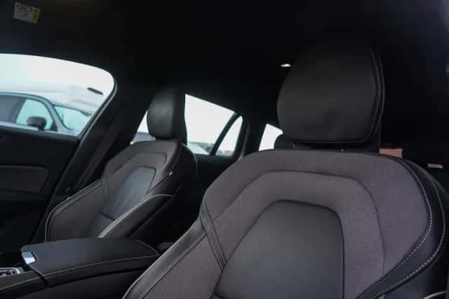 Volvo V60 (2025) thumbnail 17