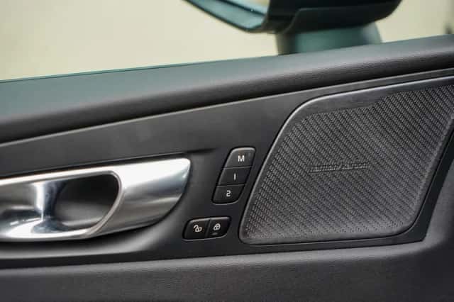 Volvo XC60 (2025) thumbnail 15
