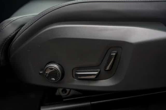 Volvo XC60 (2025) thumbnail 16