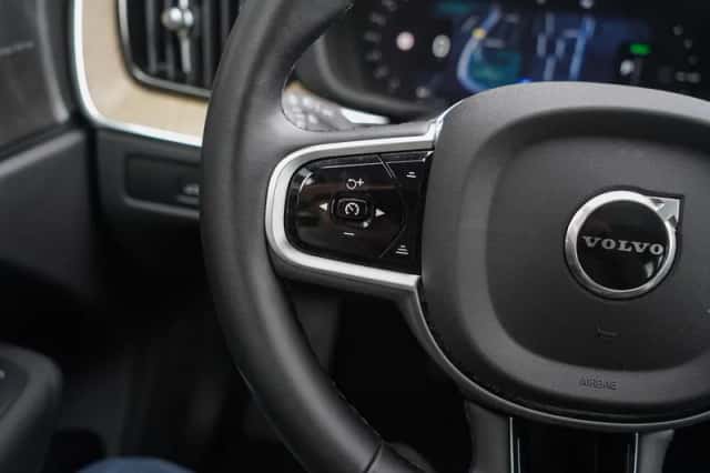 Volvo XC60 (2025) thumbnail 19