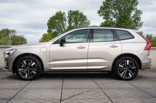 Volvo XC60 (2025) thumbnail 3