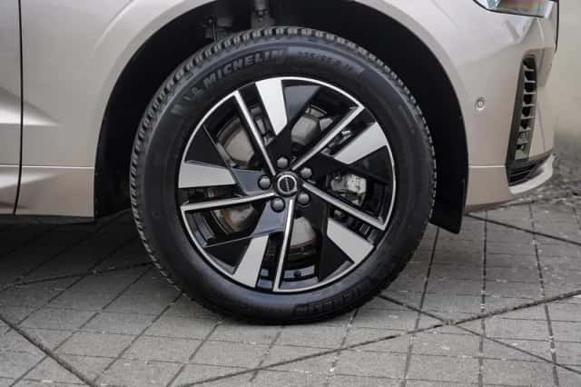 Volvo XC60 (2025) thumbnail 7