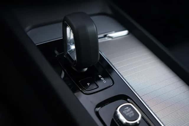 Volvo XC60 (2024) thumbnail 13