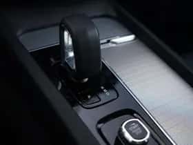 Volvo XC60 (2024) thumbnail 13