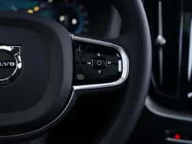 Volvo XC60 (2024) thumbnail 16