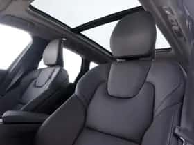 Volvo XC60 (2024) thumbnail 17