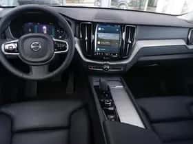 Volvo XC60 (2024) thumbnail 3