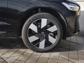 Volvo XC60 (2024) thumbnail 4