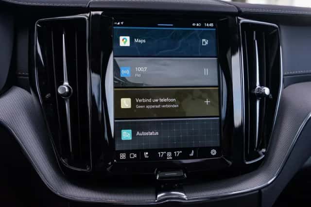 Volvo XC60 (2024) thumbnail 10