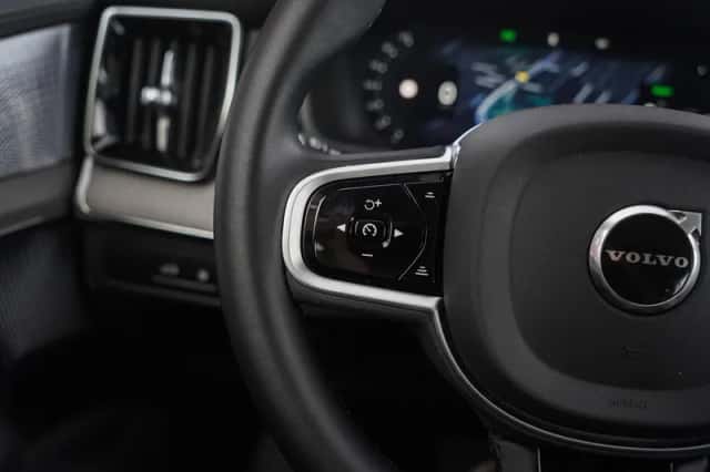Volvo XC90 (2025) thumbnail 19