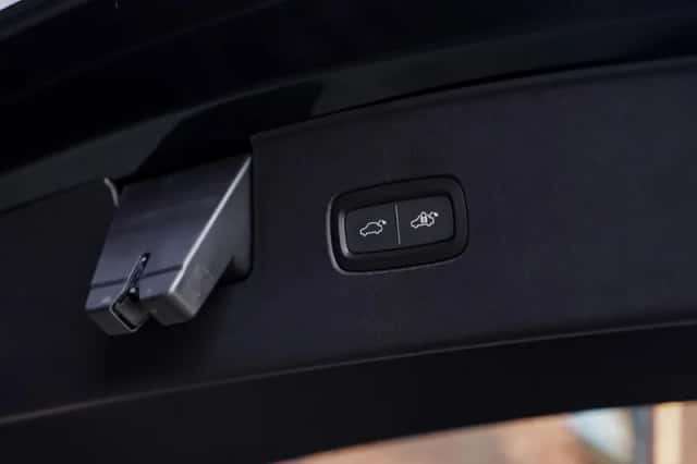 Volvo EX90 (2025) thumbnail 19