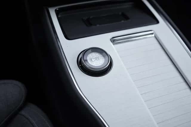 Volvo EX90 (2025) thumbnail 10