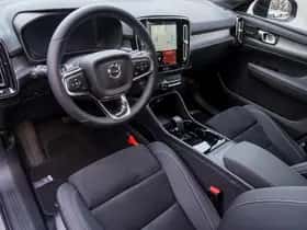 Volvo EX40 (2025) thumbnail 12