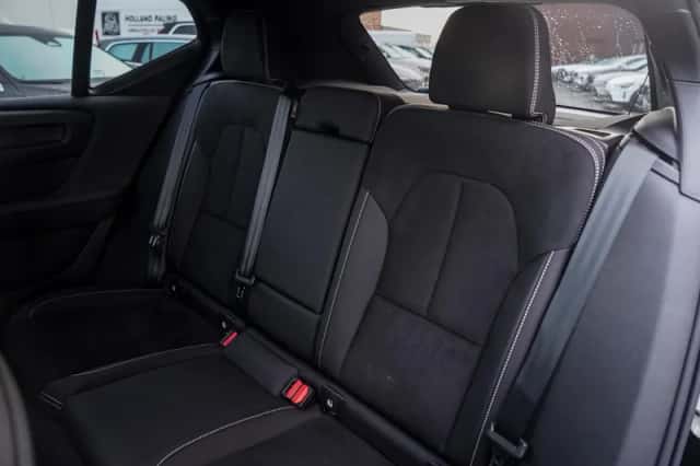 Volvo EX40 (2025) thumbnail 14