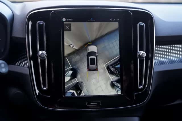 Volvo EX40 (2025) thumbnail 25