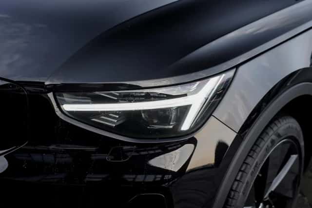 Volvo EX40 (2025) thumbnail 4