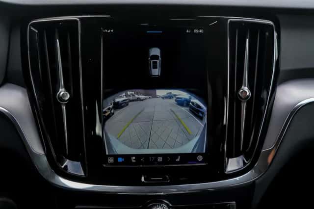 Volvo V60 (2023) thumbnail 24