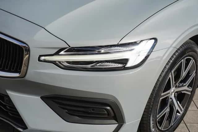 Volvo V60 (2023) thumbnail 4