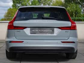 Volvo V60 (2023) thumbnail 5