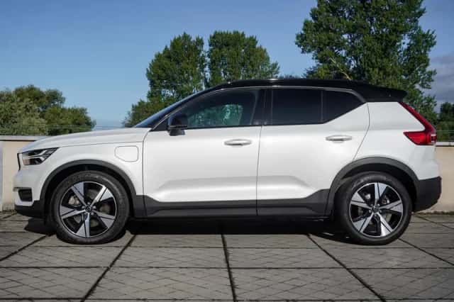 Volvo XC40 (2021) thumbnail 3