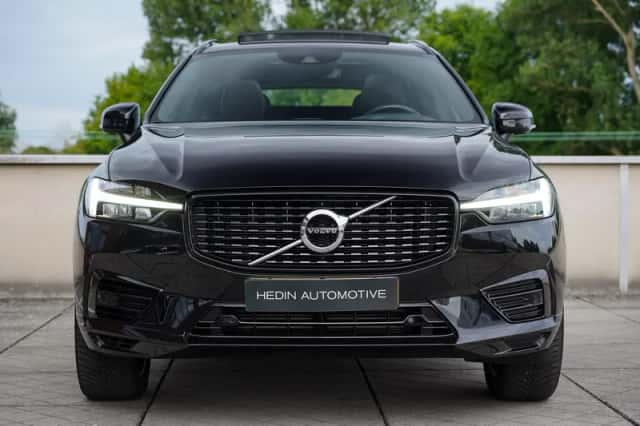 Volvo XC60 (2021) thumbnail 2