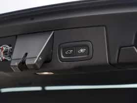 Volvo XC60 (2021) thumbnail 11