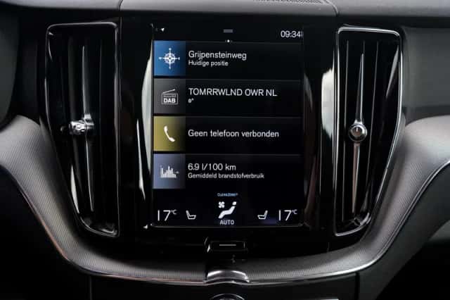Volvo XC60 (2021) thumbnail 21