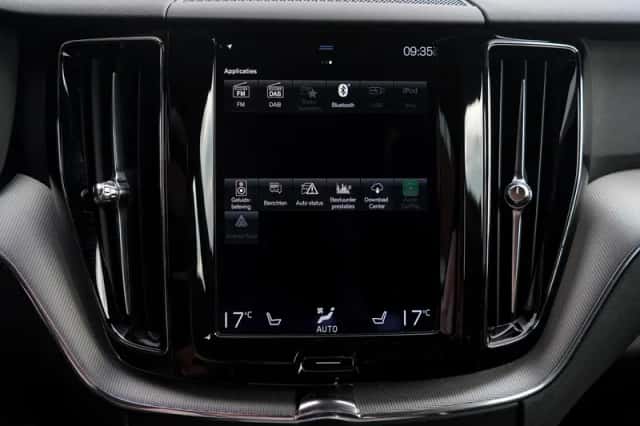 Volvo XC60 (2021) thumbnail 26