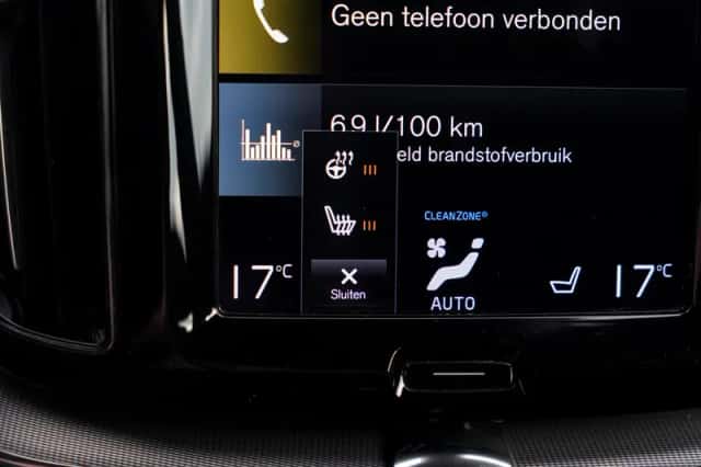 Volvo XC60 (2021) thumbnail 28