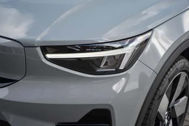 Volvo EX40 (2026) thumbnail 4