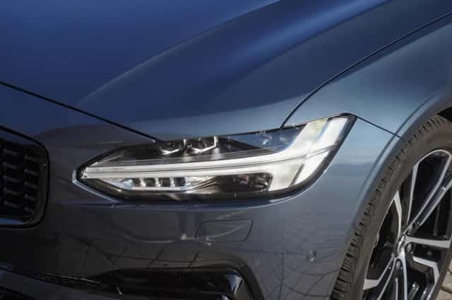 Volvo V90 (2025) thumbnail 4