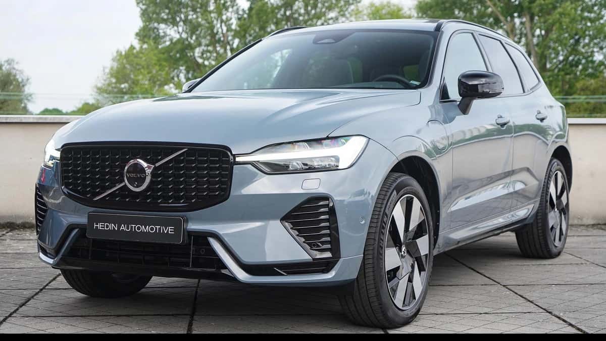 Volvo XC60 (2024) — foto 1