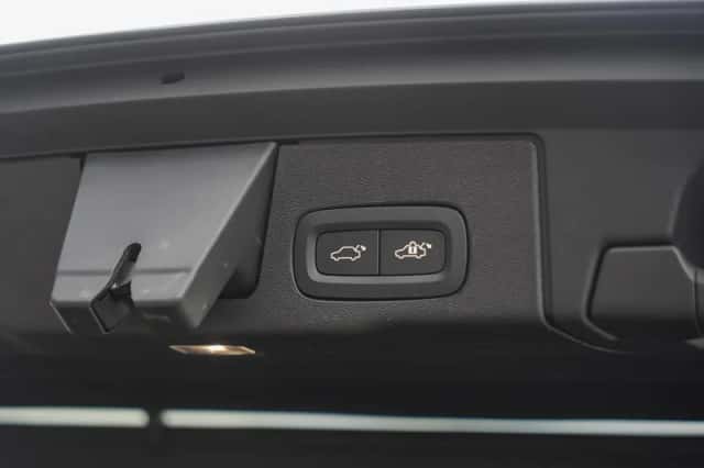 Volvo XC60 (2024) thumbnail 11