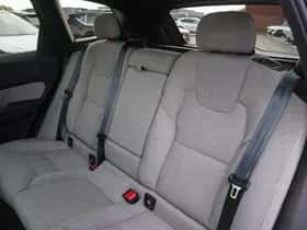 Volvo XC60 (2024) thumbnail 14