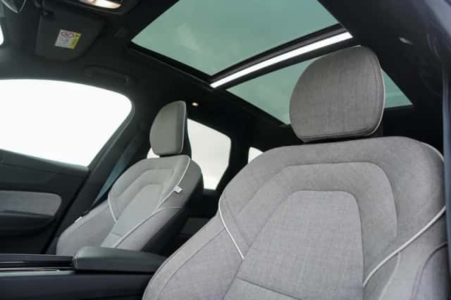 Volvo XC60 (2024) thumbnail 17