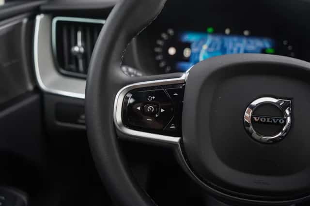 Volvo XC60 (2024) thumbnail 19