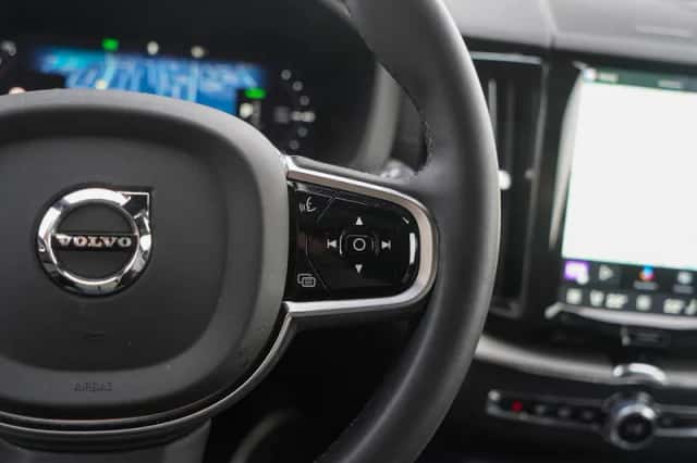 Volvo XC60 (2024) thumbnail 20