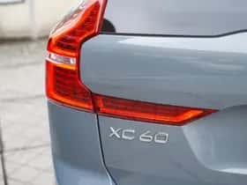 Volvo XC60 (2024) thumbnail 8